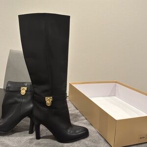Michael Kors Boots